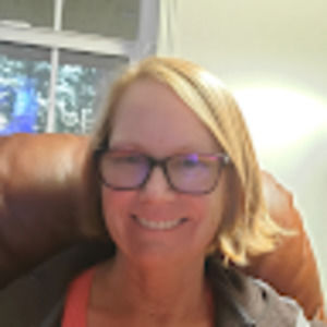 Meet your Posher, Jacqueline